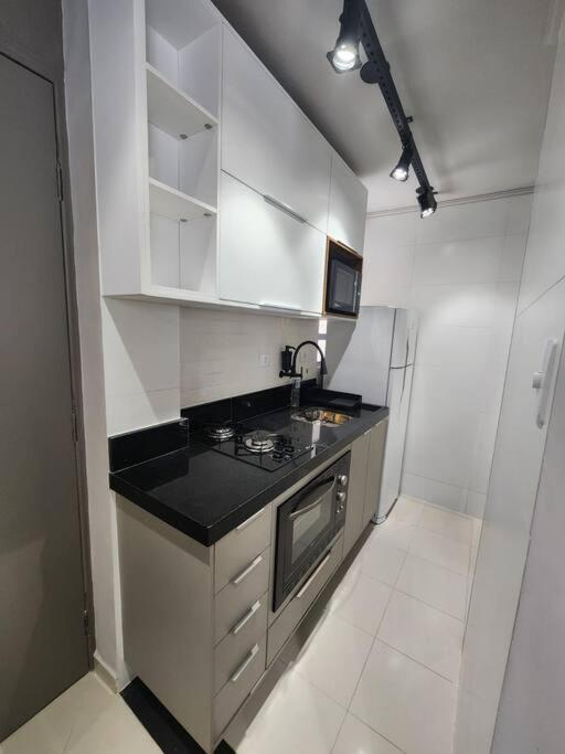Incrivel Apto Na Quadra Da Em Apartamento *